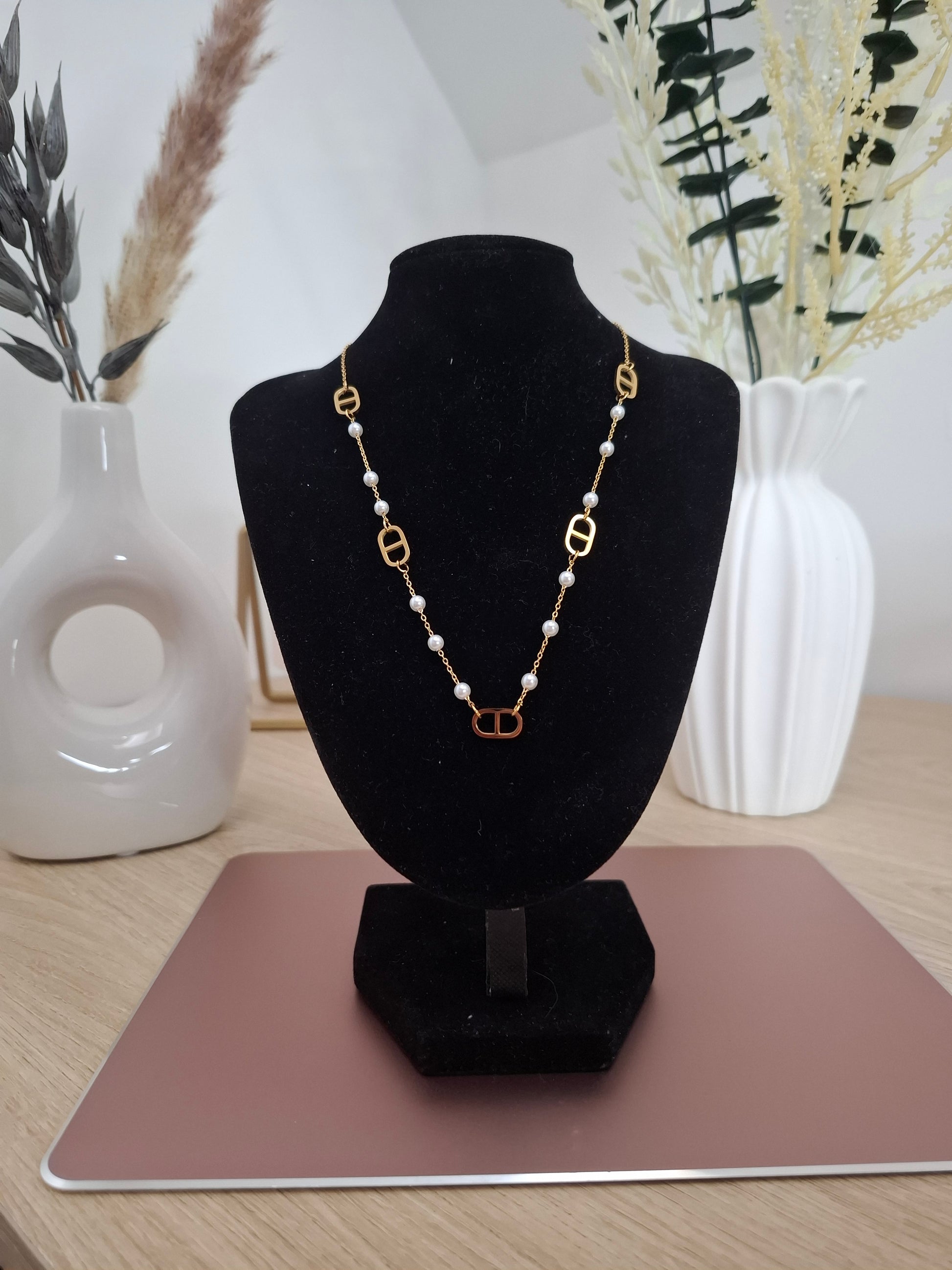 Collier lana