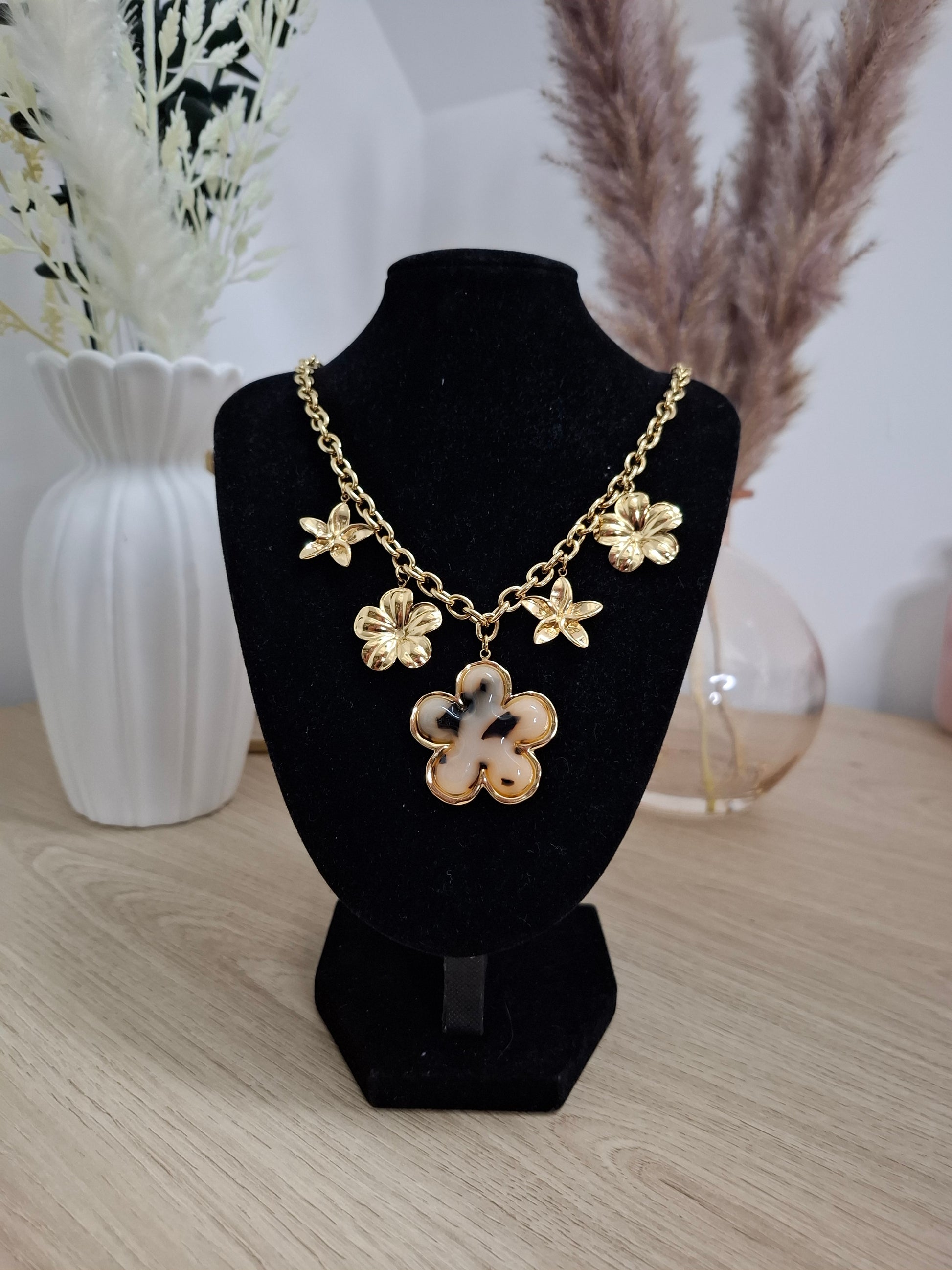Collier nina