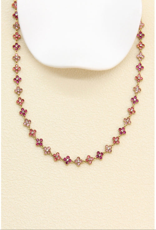 Collier fushia