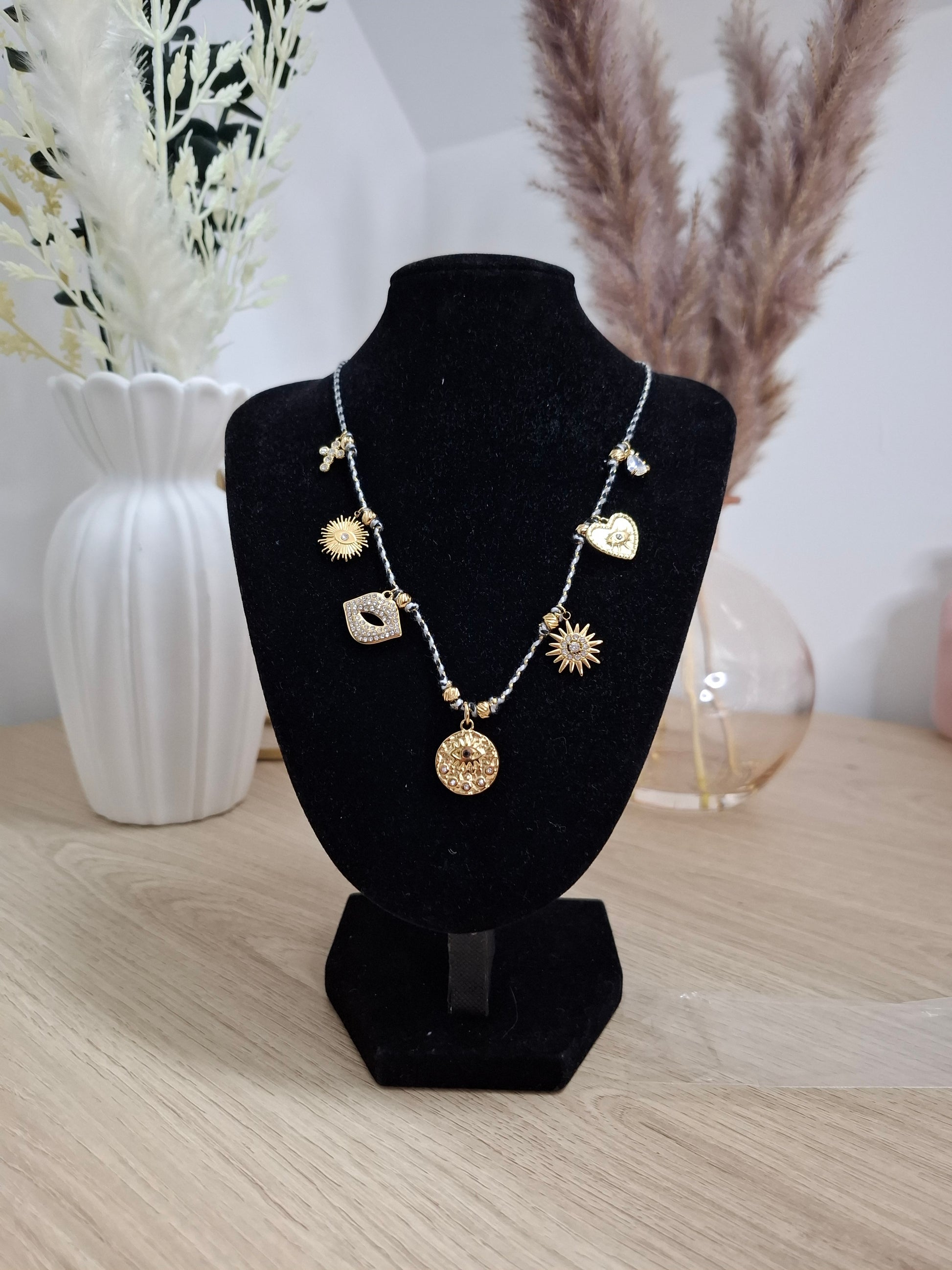 Collier lou
